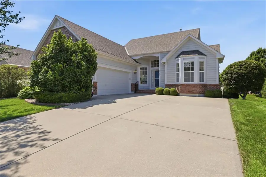 2722 S Brentwood Drive, Independence, MO 64055 - #2