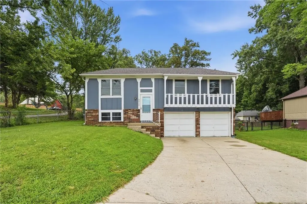 5212 NW Valley View Road, Blue Springs, MO 64015 - #1