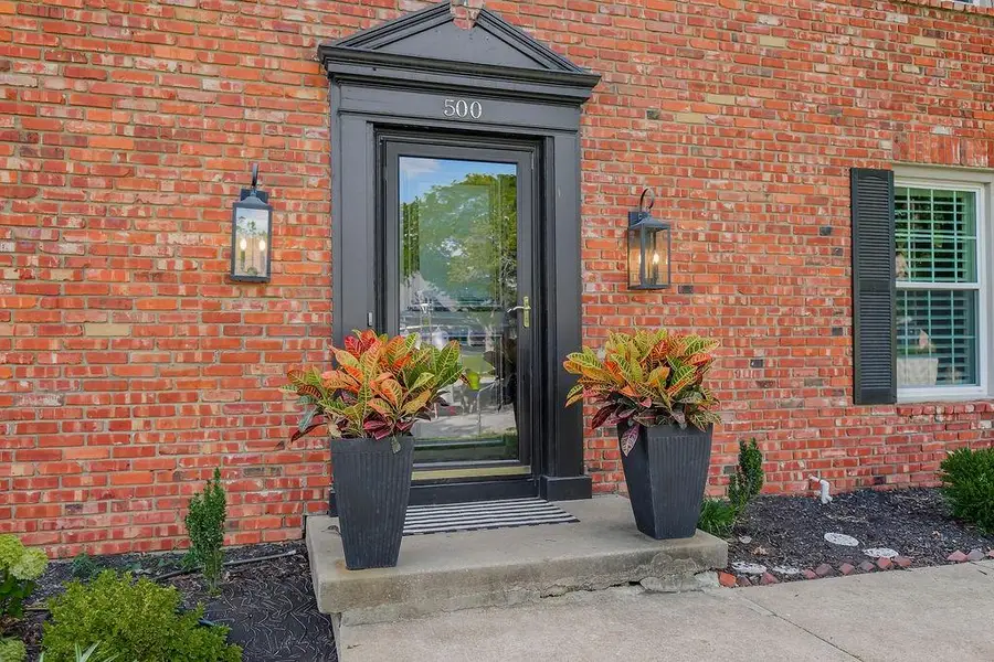 500 Avila Circle, Kansas City, MO 64114 - #2