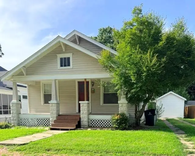 704 W 2nd Street, Pittsburg, KS 66762 - #1