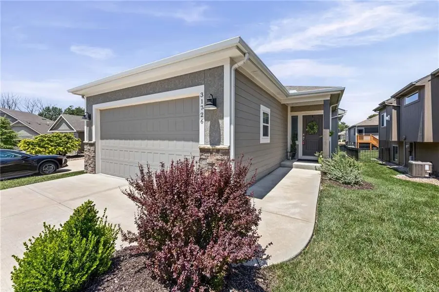 31726 W 83rd Court, De Soto, KS 66018 - #2