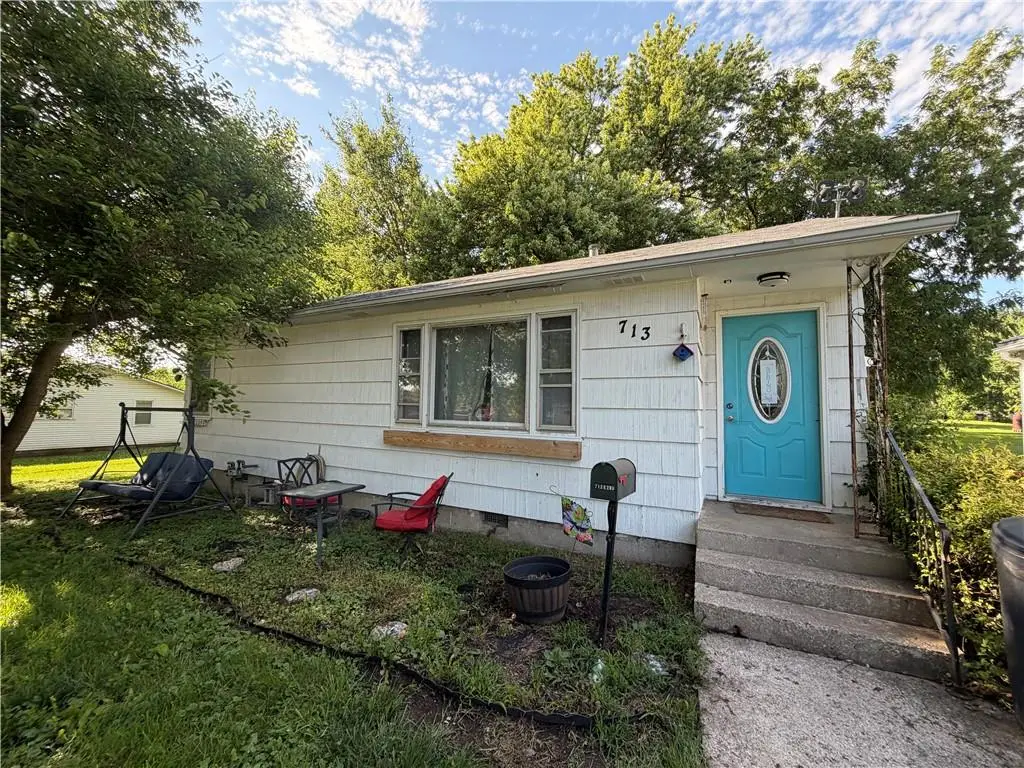 713 E 2nd Street, Cameron, MO 64429 - #1