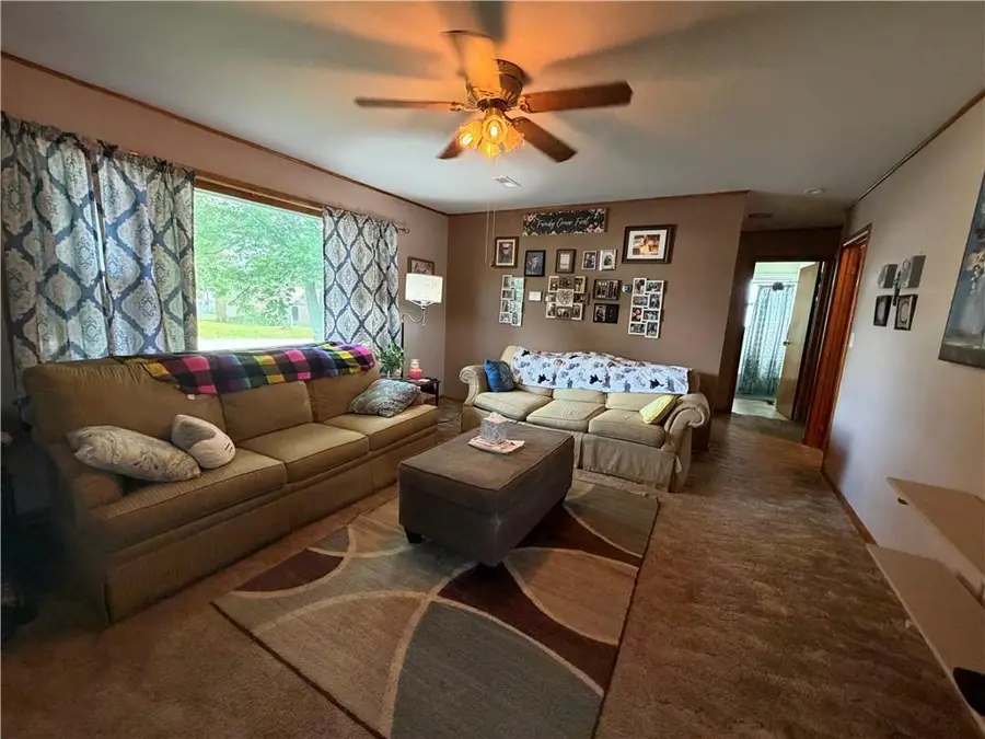713 E 2nd Street, Cameron, MO 64429 - #3