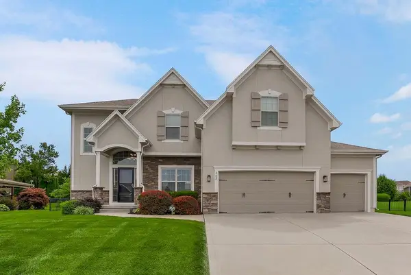 205 SE Waterwheel Lane, Lee's Summit, MO 64063