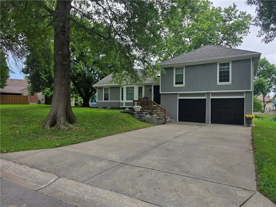 3710 Beechwood Drive, Lees Summit, MO 64064 - #3