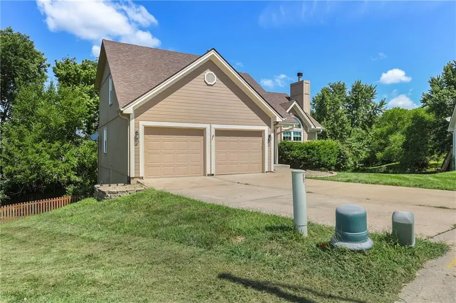604 Hawthorne Place, Liberty, MO 64068 - #3