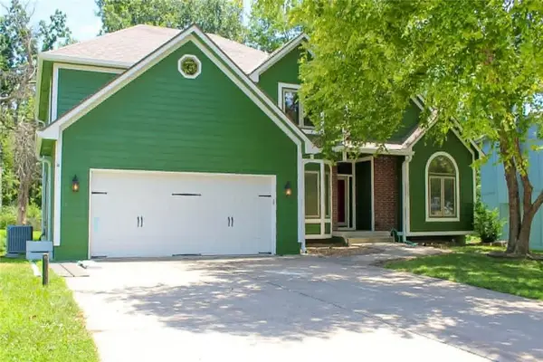 3205 N Black Forest Avenue, Blue Springs, MO 64015