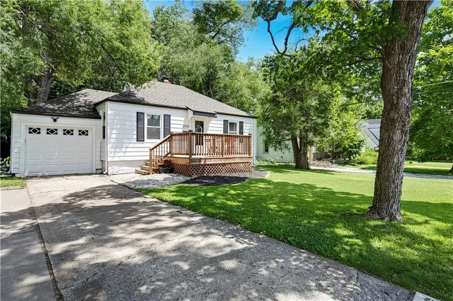5712 W 55th Street, Mission, KS 66202 - #2