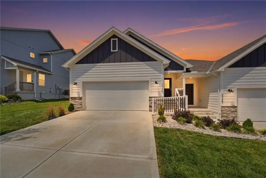 2136 SW Osage Drive, Lees Summit, MO 64082 - #2