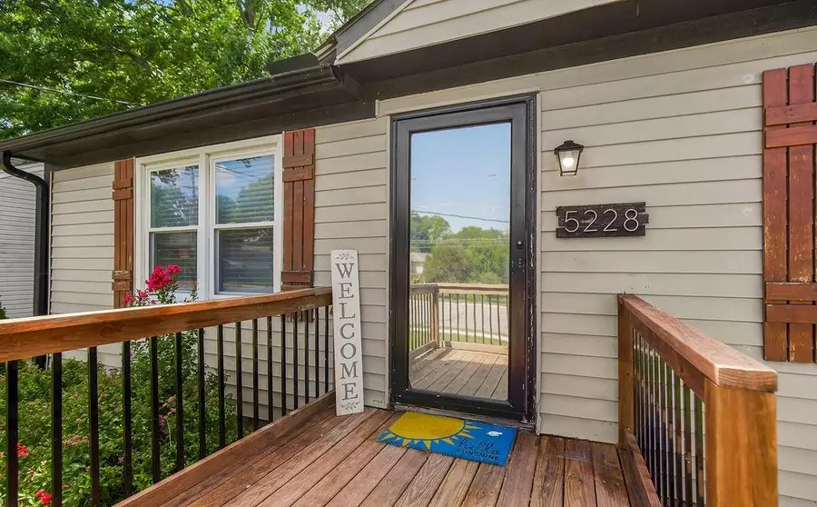 5228 Nieman Road, Shawnee, KS 66203 - #2