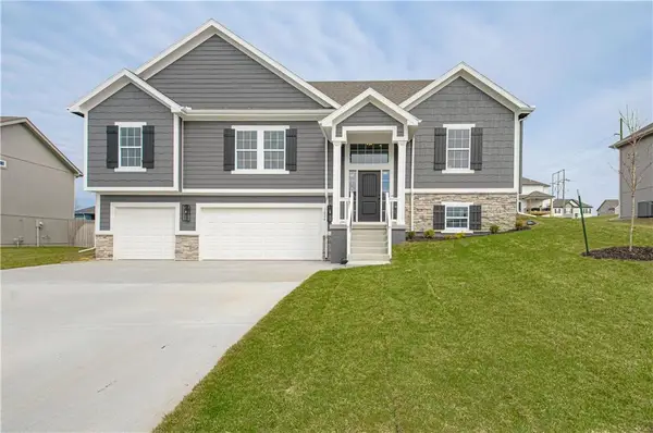 10144 N Brighton Avenue, Kansas City, MO 64156