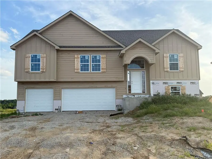 10144 N Brighton Avenue, Kansas City, MO 64156 - #2
