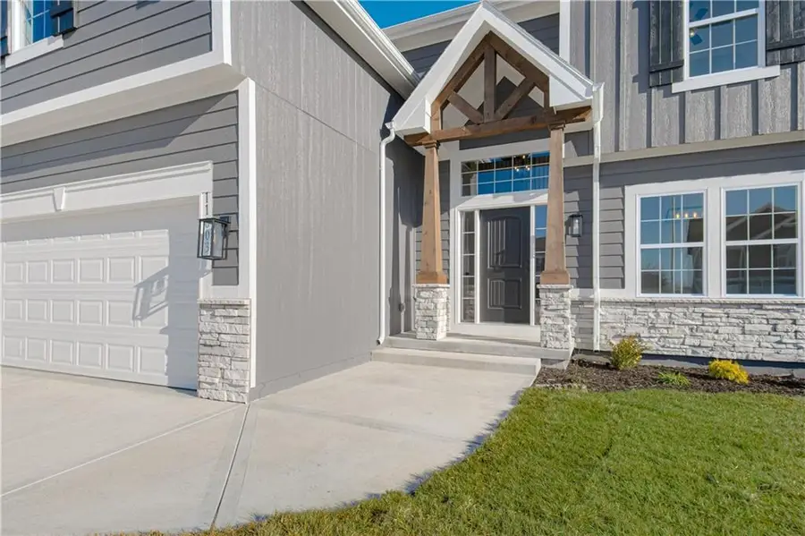 10149 N Brighton Avenue, Kansas City, MO 64156 - #3