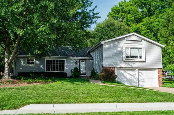 9305 Sturgeon Drive, Overland Park, KS 66212