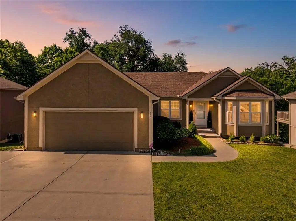 808 Old Stage Road, Pleasant Hill, MO 64080 - #1