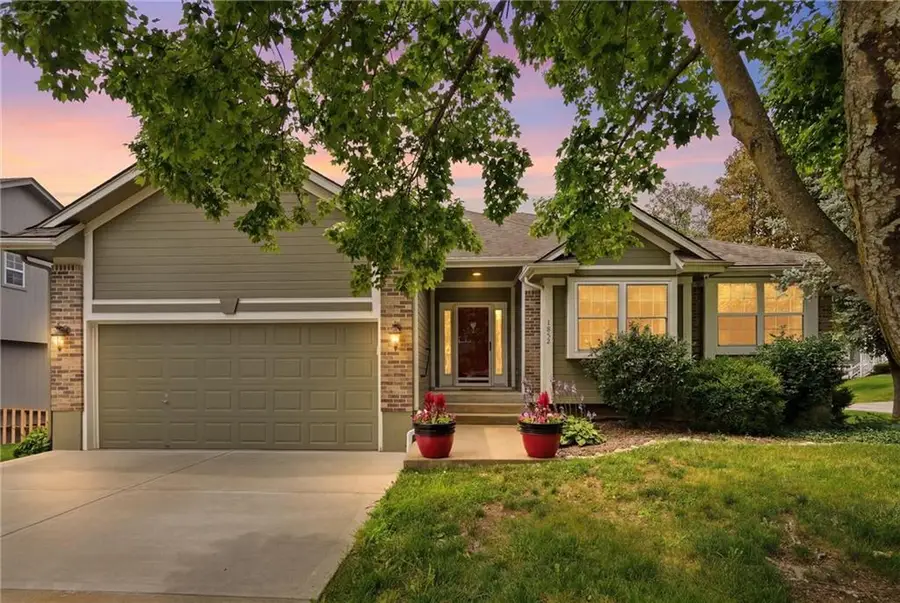 1832 Stonewood Drive, Lees Summit, MO 64086 - #2