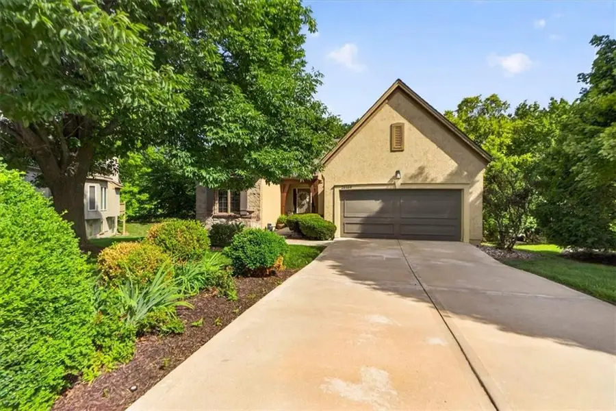 26164 W 109th Street, Olathe, KS 66061 - #2