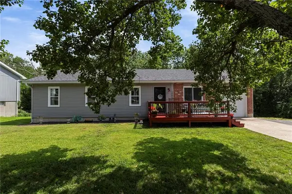 1000 Renee Lynde Drive, Pleasant Hill, MO 64080