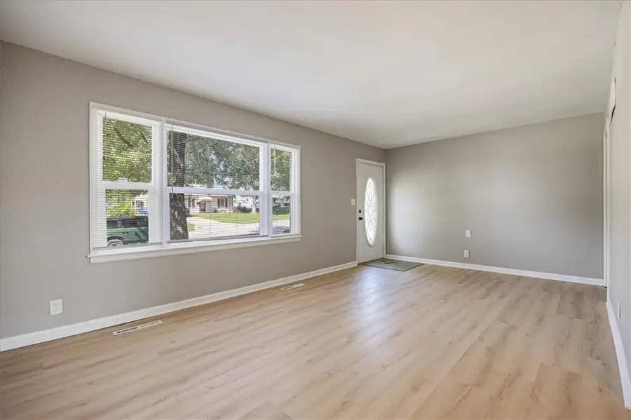 509 NE 66th Terrace, Kansas City, MO 64118 - #3