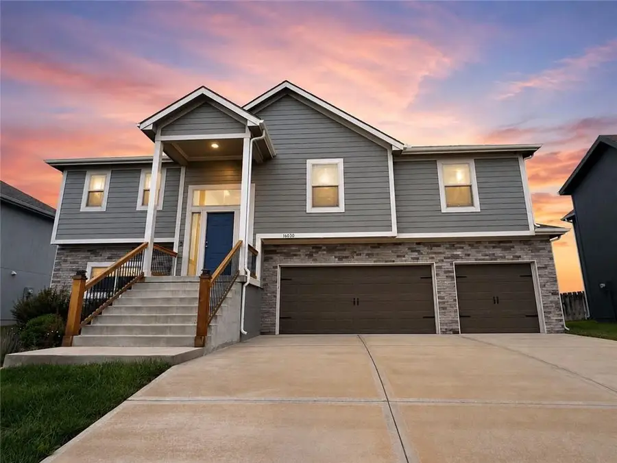 16030 Craig Street, Basehor, KS 66007 - #2