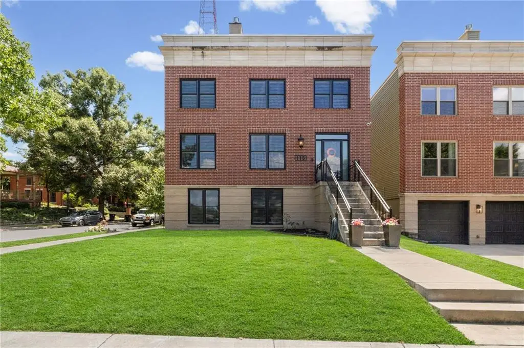115 E 30th Street, Kansas City, MO 64108 - #1