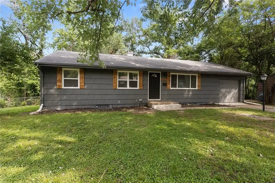 6007 E 102nd Street, Kansas City, MO 64134 - #2