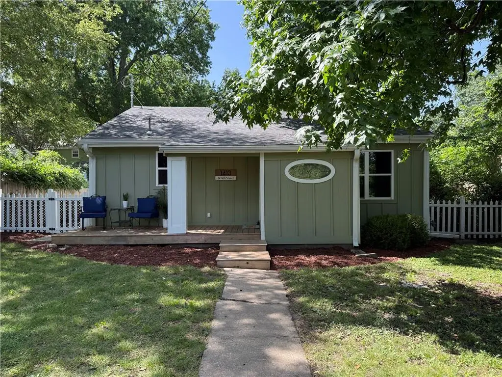 1413 W 4th Street, Lawrence, KS 66044 - #1
