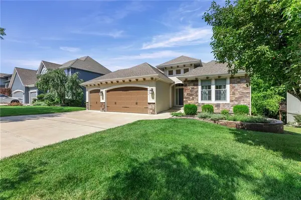 7832 Alden Road, Lenexa, KS 66216
