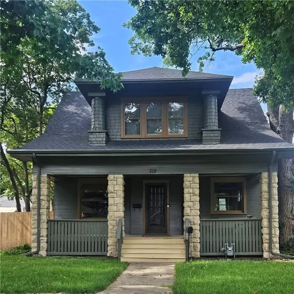 315 W 4th Street, Ottawa, KS 66067