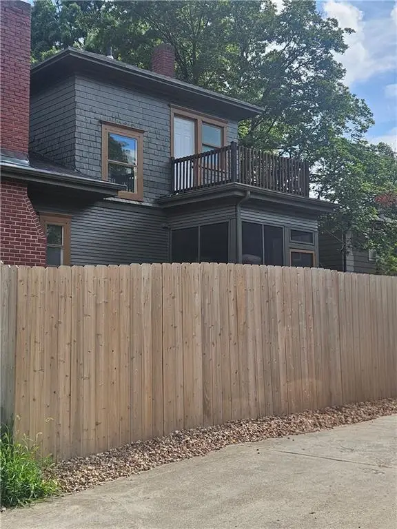 315 W 4th Street, Ottawa, KS 66067 - #3