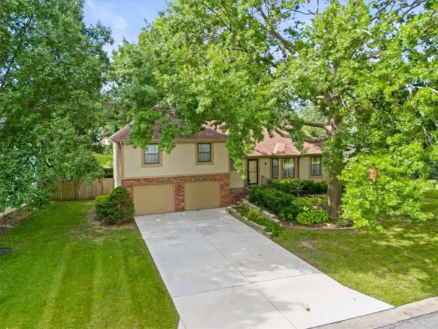 10215 W 101st Street, Overland Park, KS 66212 - #3