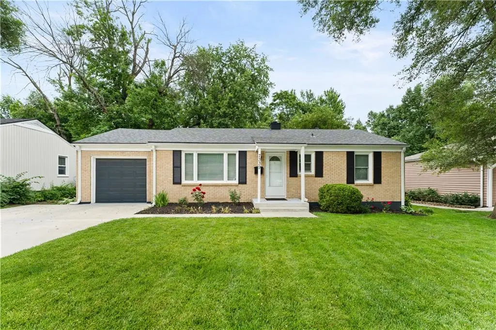 7339 Nall Avenue, Prairie Village, KS 66208 - #1
