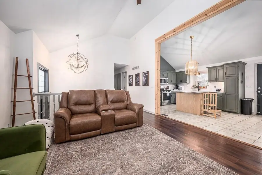 11013 Cleveland Avenue, Kansas City, KS 66109 - #2