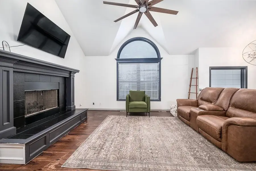 11013 Cleveland Avenue, Kansas City, KS 66109 - #3