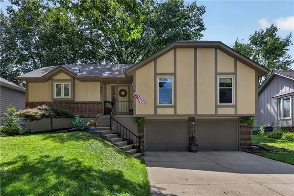 3901 10th Street Terrace, Blue Springs, MO 64015