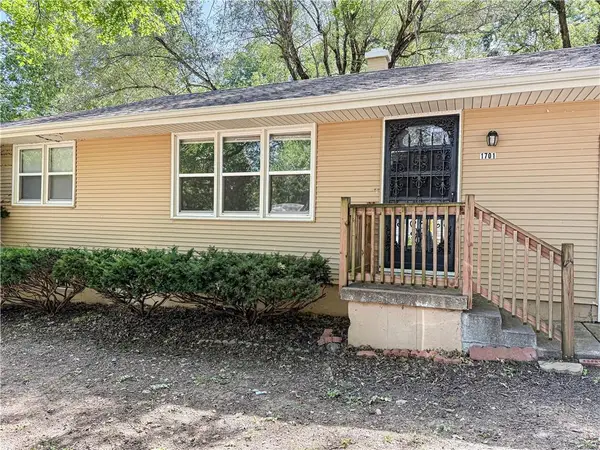 1701 N Kiger Road, Independence, MO 64050