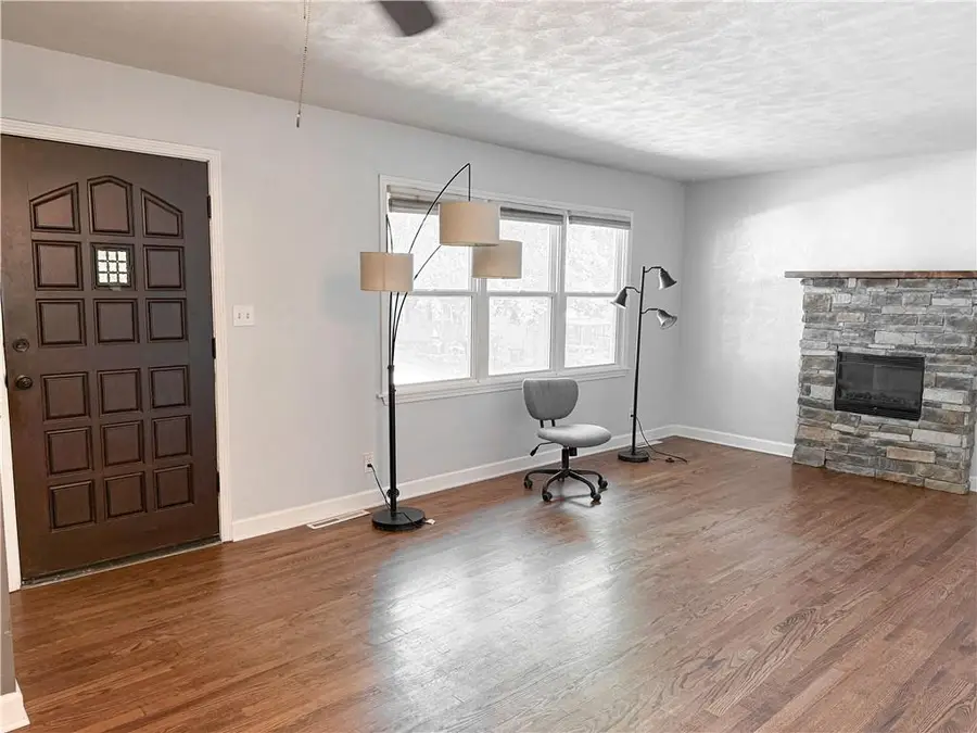 1701 N Kiger Road, Independence, MO 64050 - #3