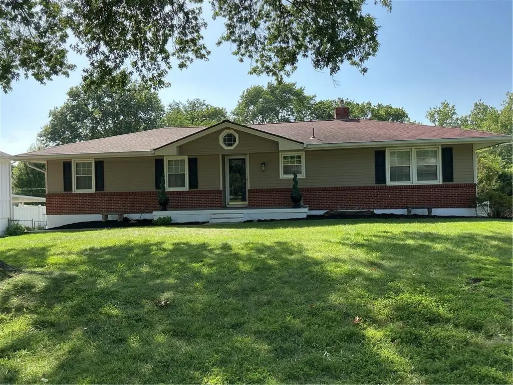 8304 Willow Way, Raytown, MO 64138 - #1