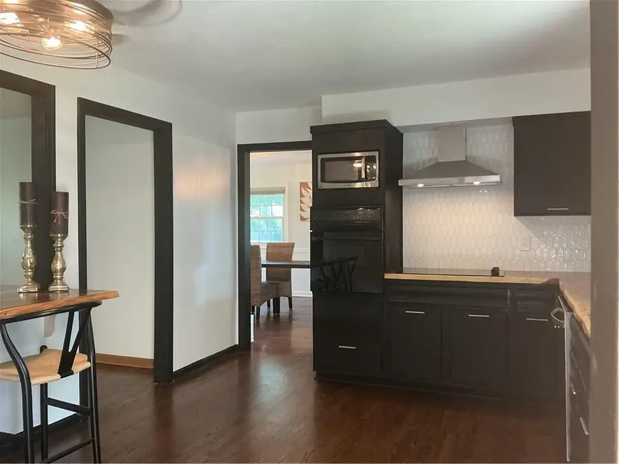 8304 Willow Way, Raytown, MO 64138 - #2