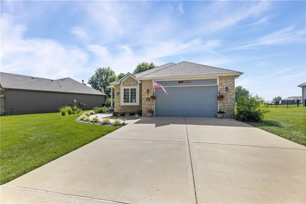 29412 Rockwood Avenue, Paola, KS 66071 - #1