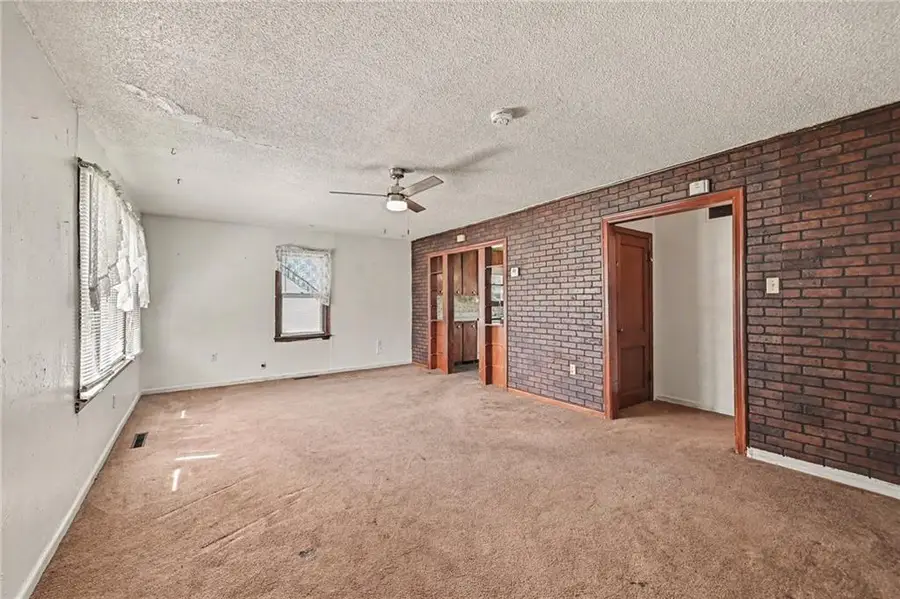 6538 Grant Street, Saint Joseph, MO 64504 - #3