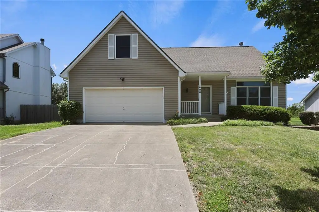 1400 SW Pacific Drive, Lees Summit, MO 64081 - #1