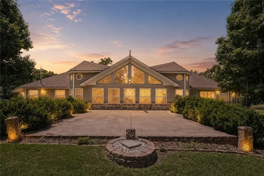 322 Riverfront Road, Atchison, KS 66002 - #1