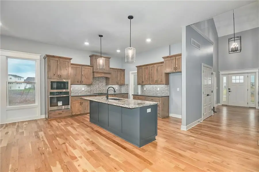 6004 Apache Drive, Shawnee, KS 66226 - #2