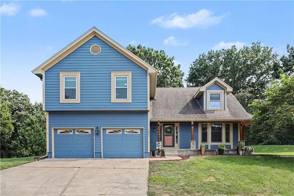 13905 E 50th Street, Kansas City, MO 64133 - #1