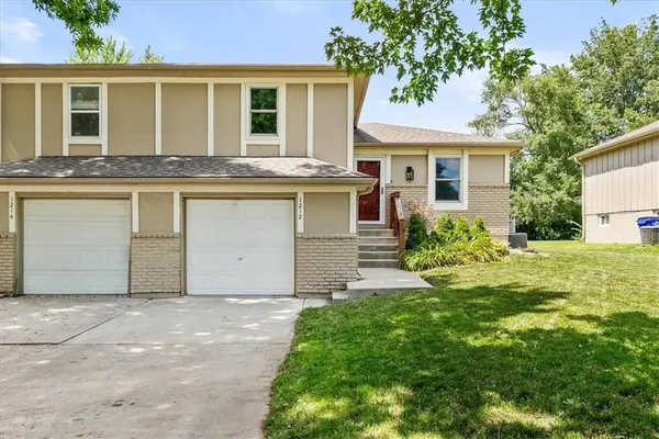 1212 W Sheridan Street, Olathe, KS 66061