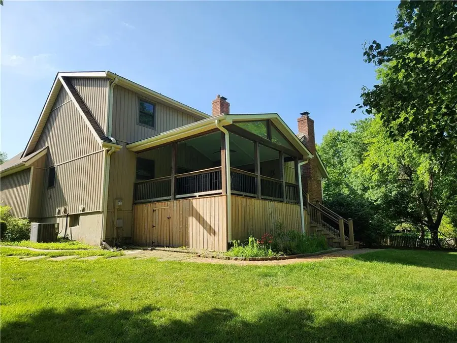 6334 W 108th Street, Overland Park, KS 66211 - #2