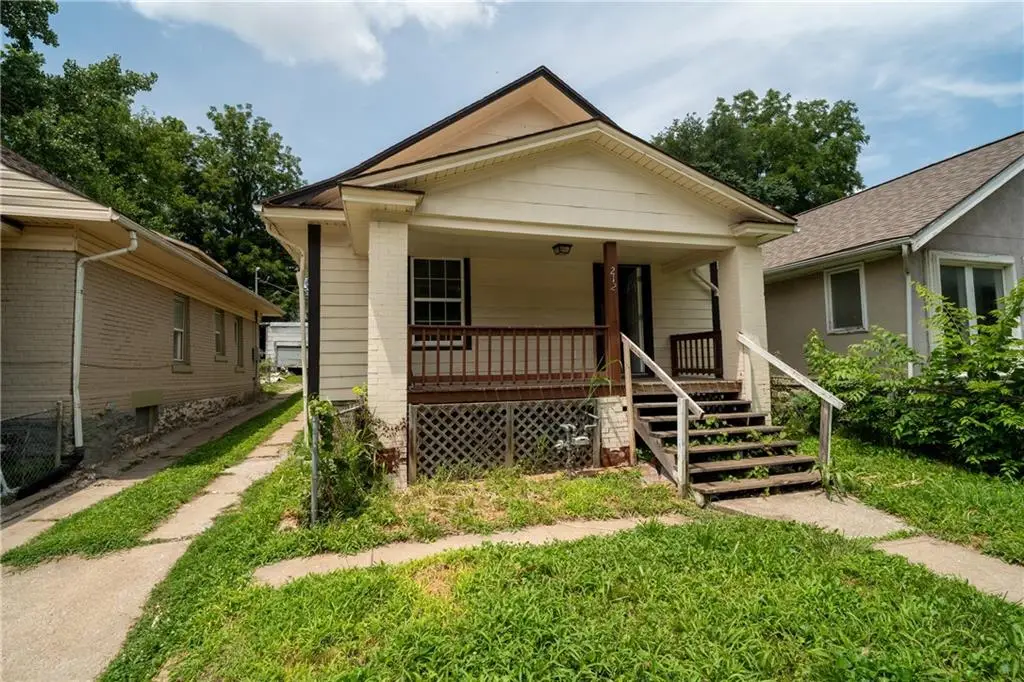 212 N Wheeling Avenue, Kansas City, MO 64123 - #1
