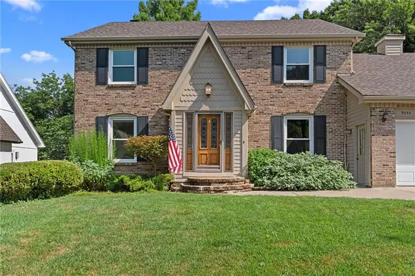9654 W 116th Street, Overland Park, KS 66210
