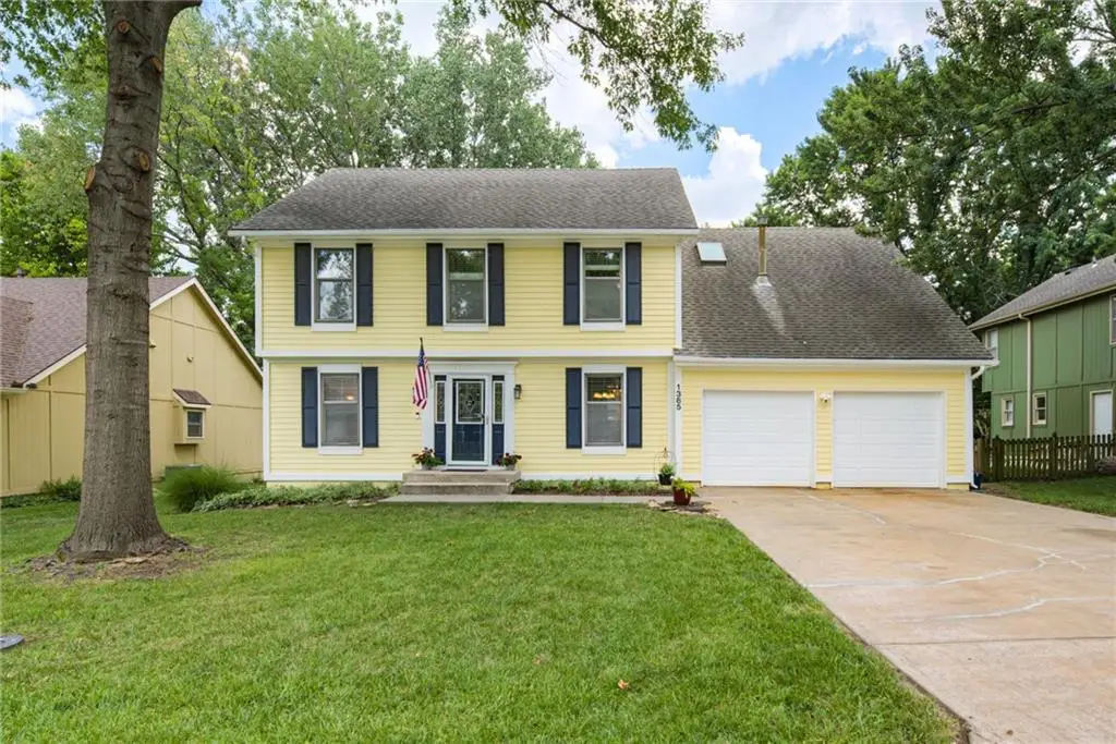 1385 E Meadow Lane, Olathe, KS 66062 - #1